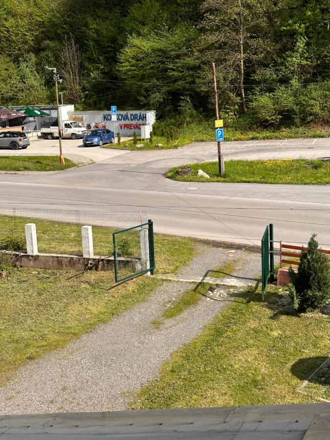 Penzion Michaela Vyhne Eksteriør billede
