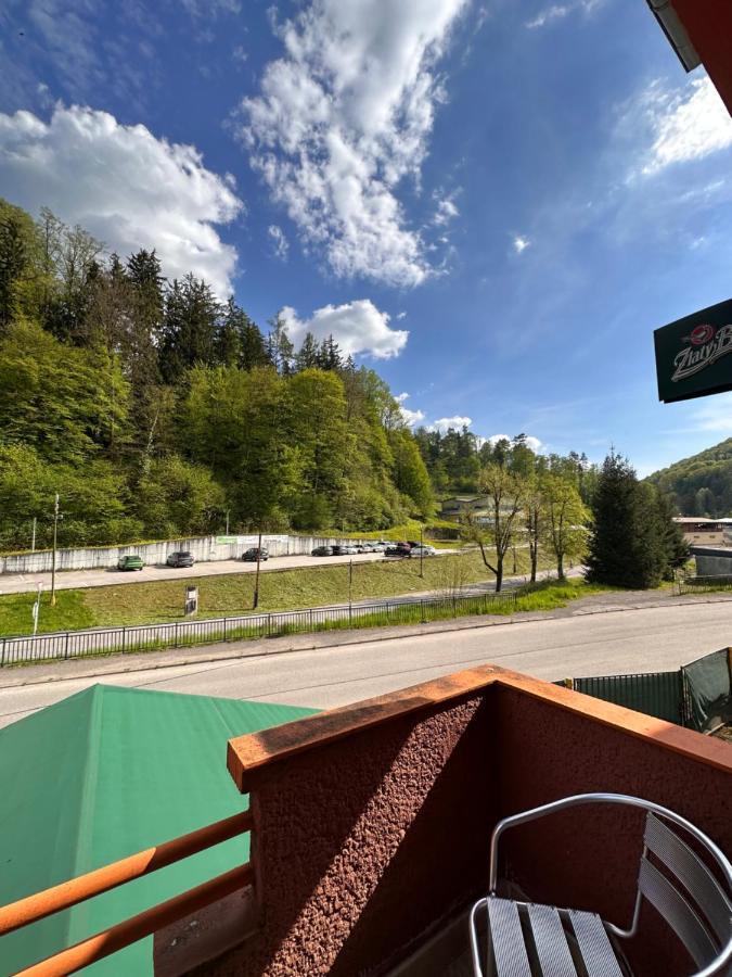 Penzion Michaela Vyhne Eksteriør billede